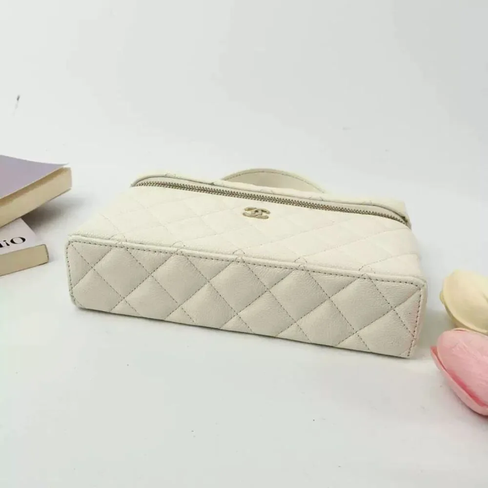 Chanel Women Pre-Loved Bag Very Good Condition